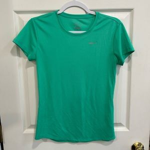 Women's Nike Dri-fit Green T-Shirt Size Small